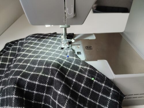 How to handle fabric when sewing